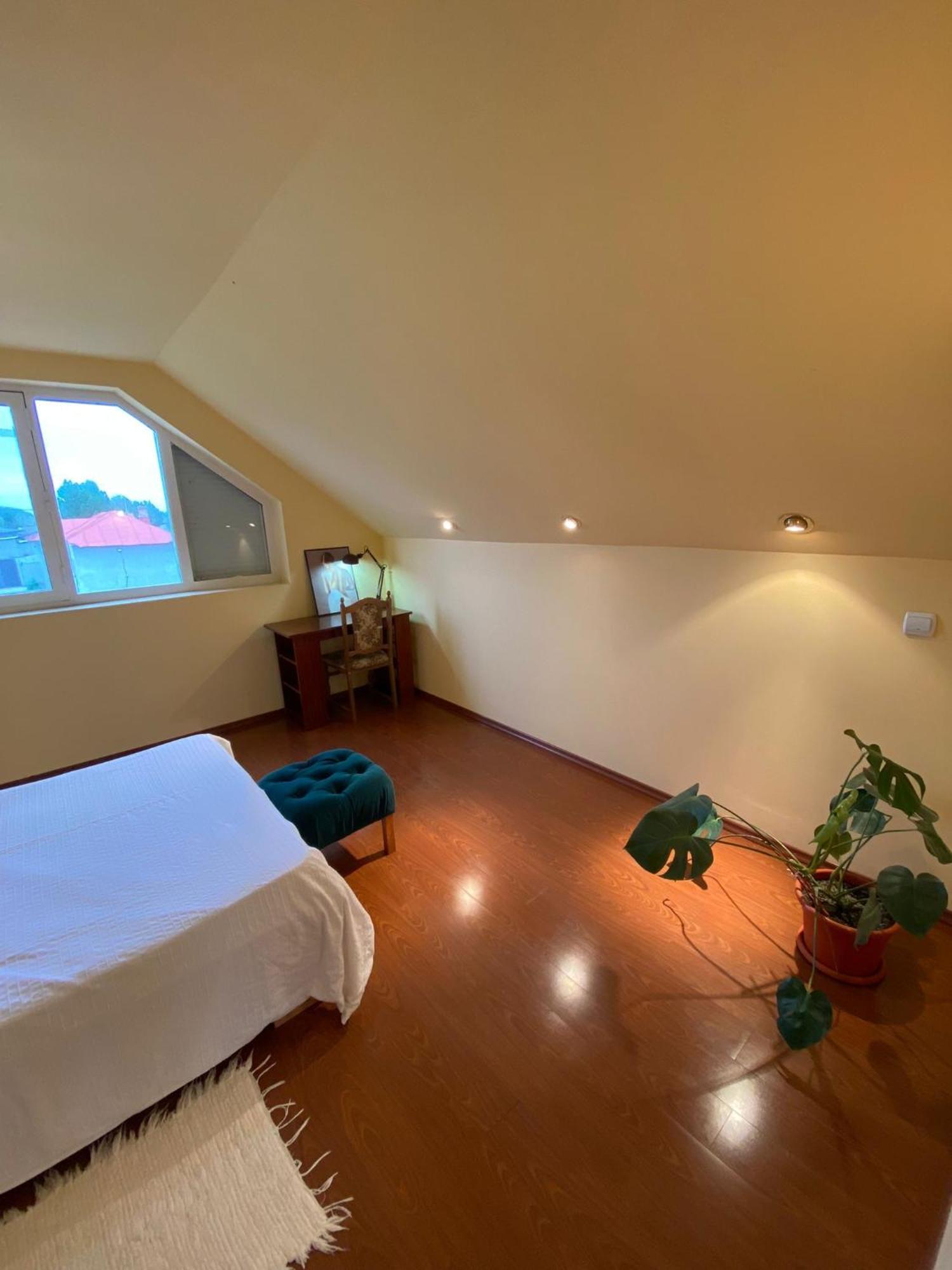 Cosy Bedroom For 2 With Balcony In A Family Villa Turnu Măgurele 외부 사진